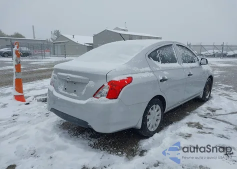 2015 Nissan Versa 1.6 S из США, поврежденный, VIN 3N1CN7AP8FL800112